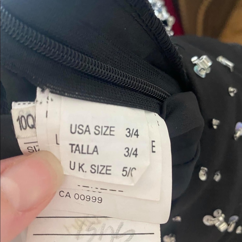 Elegant black evening gown!